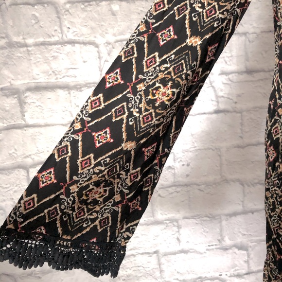 🔥2FOR15🔥 Bell-sleeve Shift Dress NWT - Picture 4 of 5